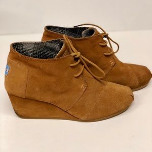 Toms Suede Wedge-Desert Camel Sz 8.5